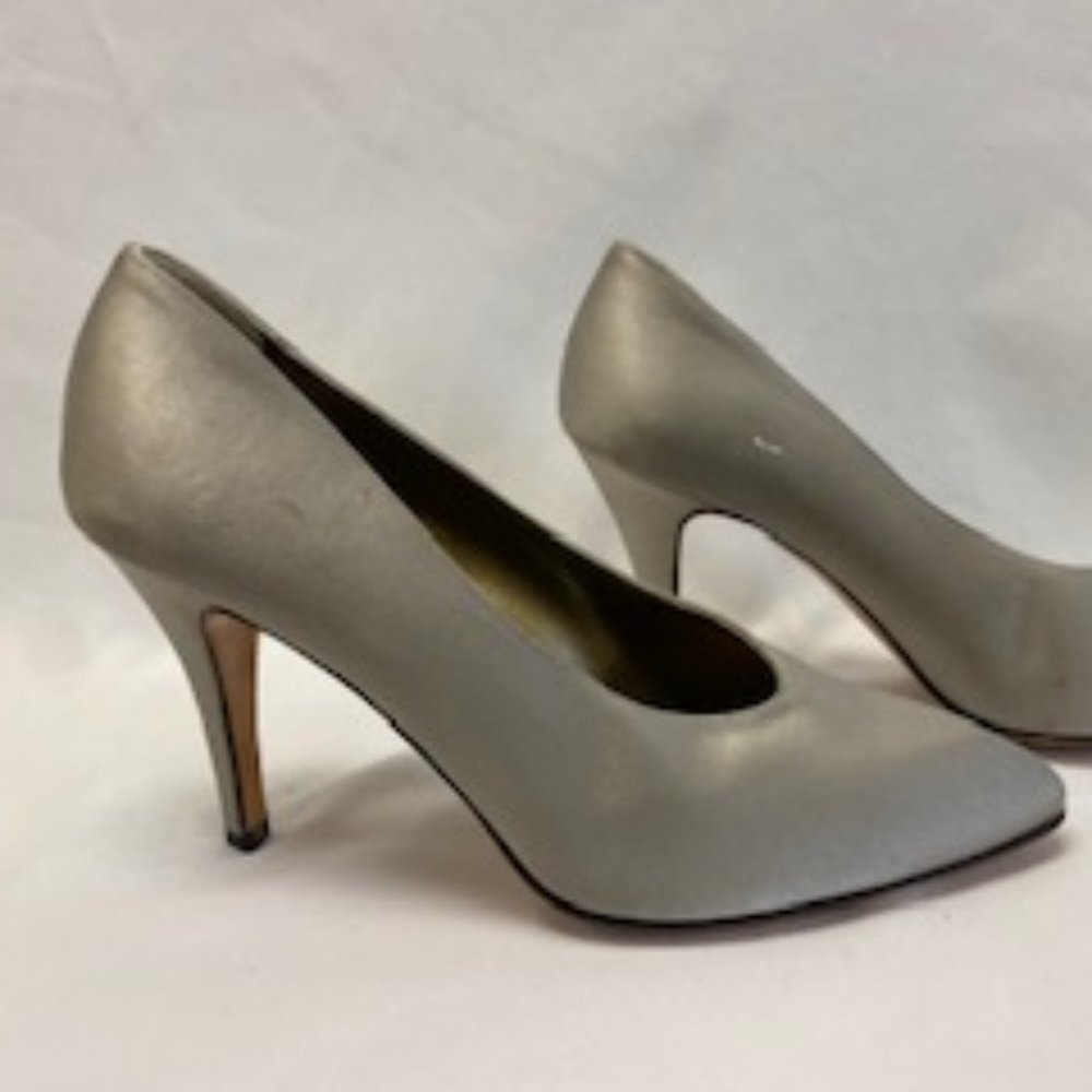 YSL Gray heel 7 1/2